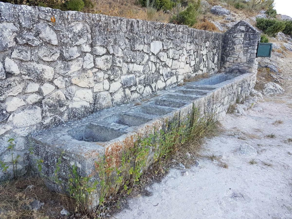 Apartamentos Rurales La Dehesa Del Acebuche Jaén Екстериор снимка
